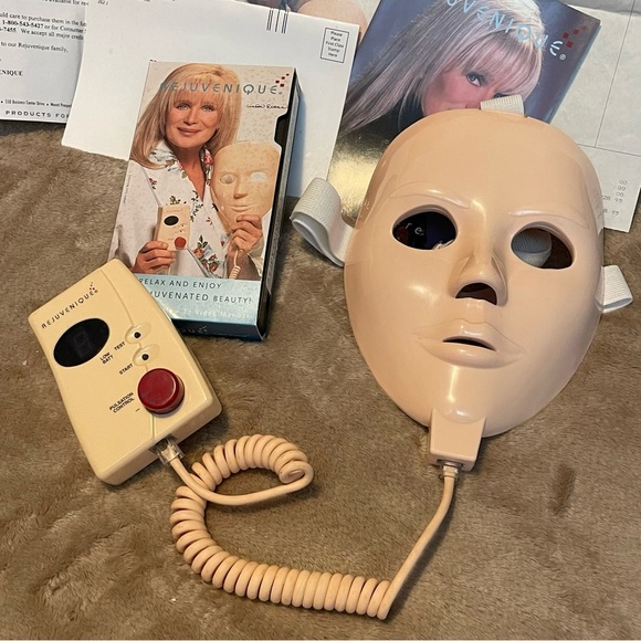 Vintage 1999 Rejuvenique System Linda Evans Facial Toning Kit/ Mask & VHS Works - Picture 5 of 12